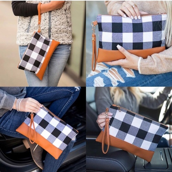 LAST ONE: Black white Buffalo plaid faux leather detail wristlet clutch - Picture 6 of 7